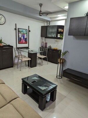 Team Area in 2 BHK Apartment at Madhushri Apartment, Goregaon East – for Sale