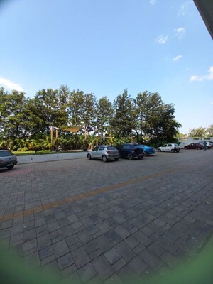 Parking in 3 BHK Apartment at Kolar rd – for Sale