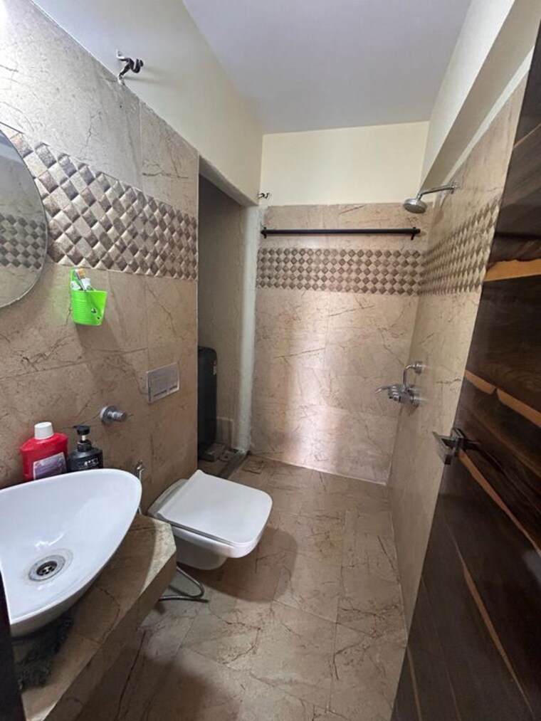 Bathroom, puranik-hometown 2 Bedroom 730 Sq.Ft. Apartment In Ghodbunder Road Thane 10329315