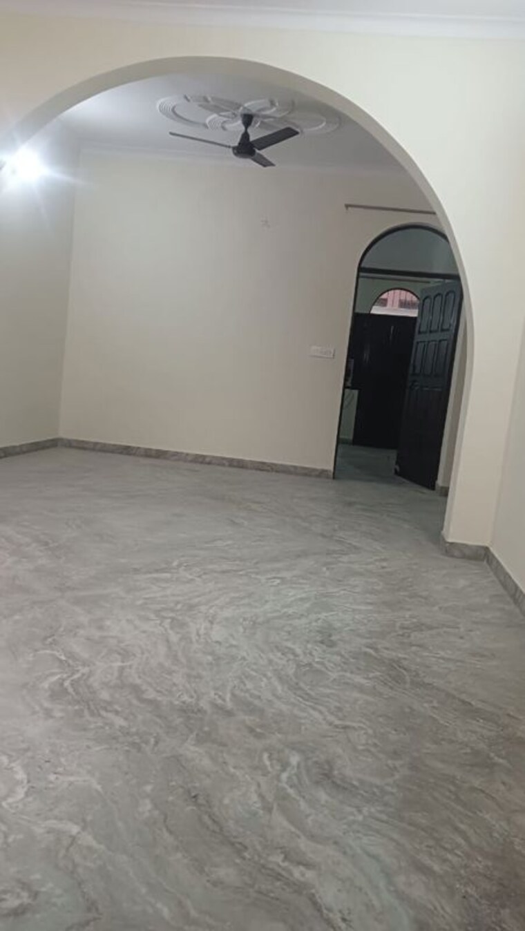 Room, mohyal colony 3 Bedroom 204 Sq.Yd. Builder Floor In Mohyal Colony Gurgaon 10329314