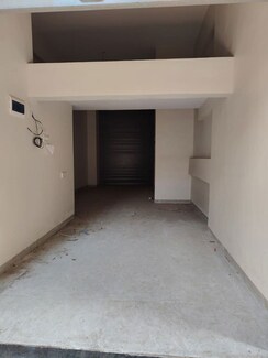 Retail Shop For Rent in Ratnamani Platinum Square