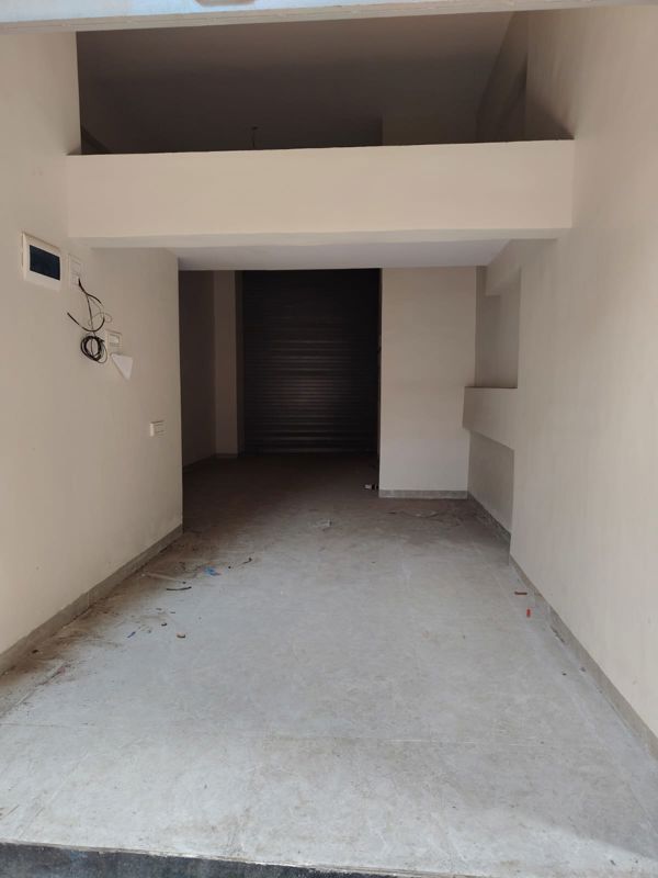 Retail Shop For Rent in Ratnamani Platinum Square