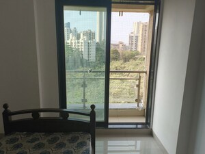 Room in 1 BHK Apartment at Haware Dahlia, Kasarvadavali – for Rent