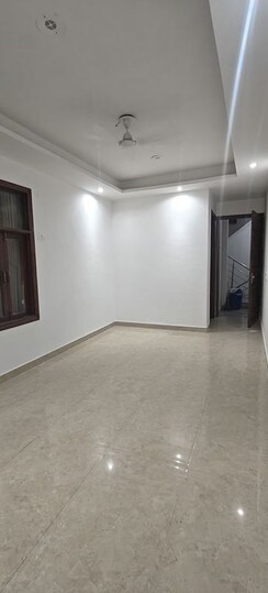 2 BHK + Pooja Room Builder Floor For Rent in Saket