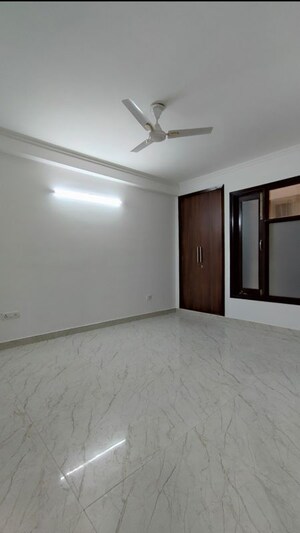 Room in 4 BHK Builder Floor at Palm Residency Chhatarpur, Chattarpur – for Rent