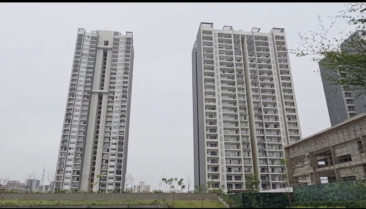3.5 BHK Apartment For Sale in Godrej Air Sector 85