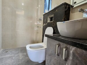 Bathroom in 1 BHK Builder Floor at Sector 45 – for Rent