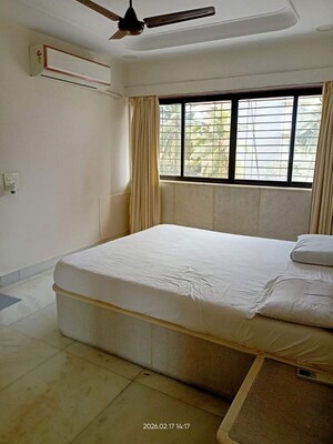 Bedroom in 3 BHK Apartment at Khar West – for Rent