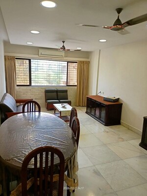 3 BHK Apartment For Rent in Khar West
