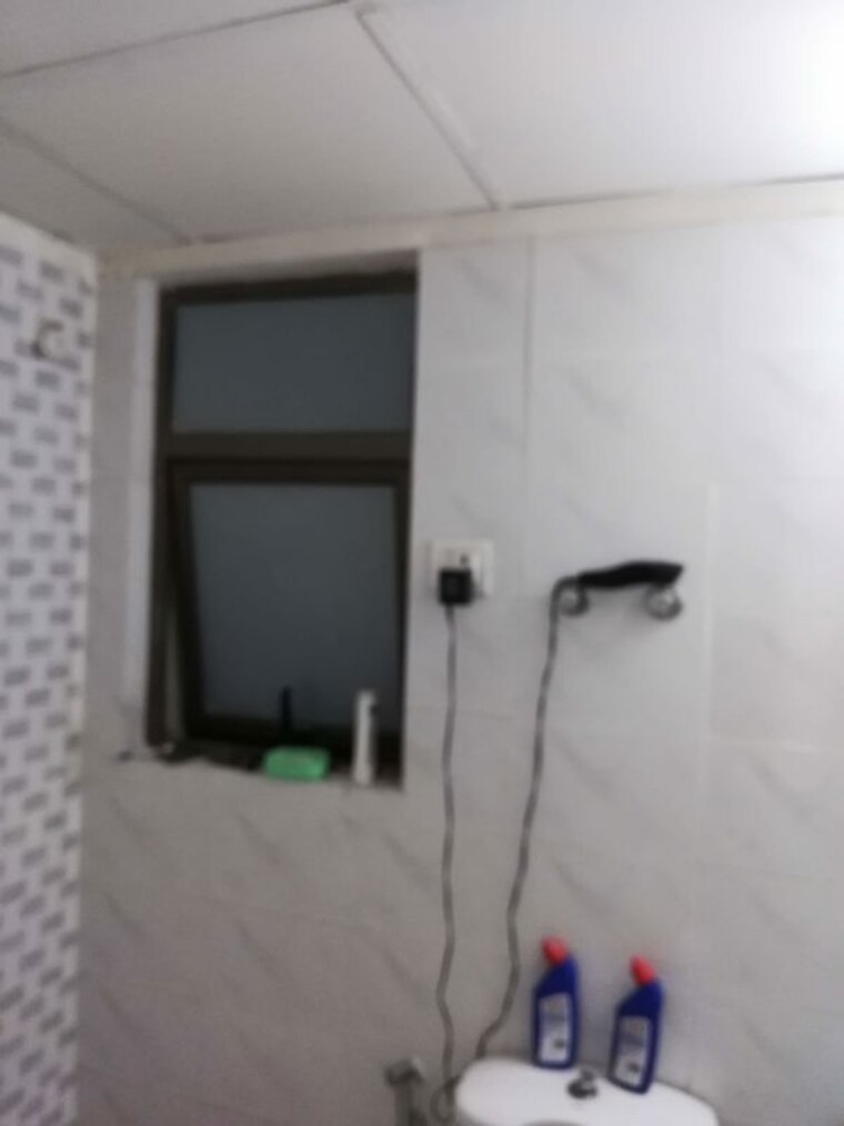 Bathroom, eros-sampoornam 3 Bedroom 5870 Sq.Ft. Builder Floor In Sector 2 Greater Noida Greater Noida 10329418
