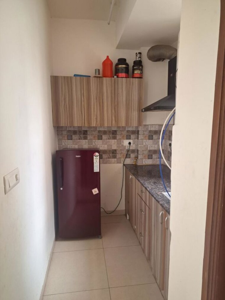 Kitchen, sushma-chandigarh-grande 1 Bedroom 720 Sq.Ft. Apartment In Lohgarh Zirakpur 10329436