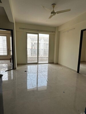 Room in 2 BHK Apartment at Signature The Serenas, Sohna Sector 36 – for Rent