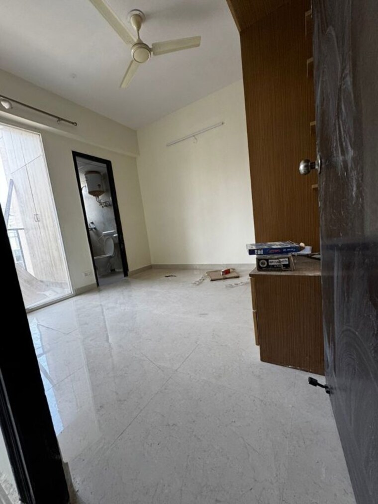 Room, signature-the-serenas 2 Bedroom 583 Sq.Ft. Apartment In Sohna Sector 36 Gurgaon 10329428