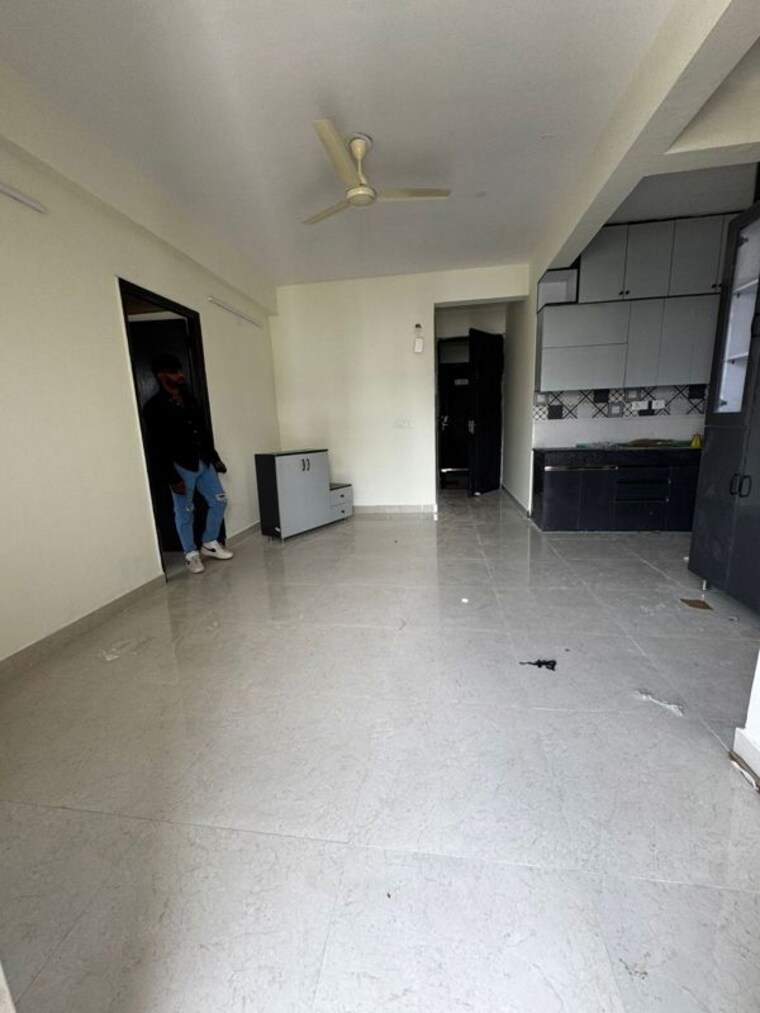  Parking, signature-the-serenas 2 Bedroom 583 Sq.Ft. Apartment In Sohna Sector 36 Gurgaon 10329428