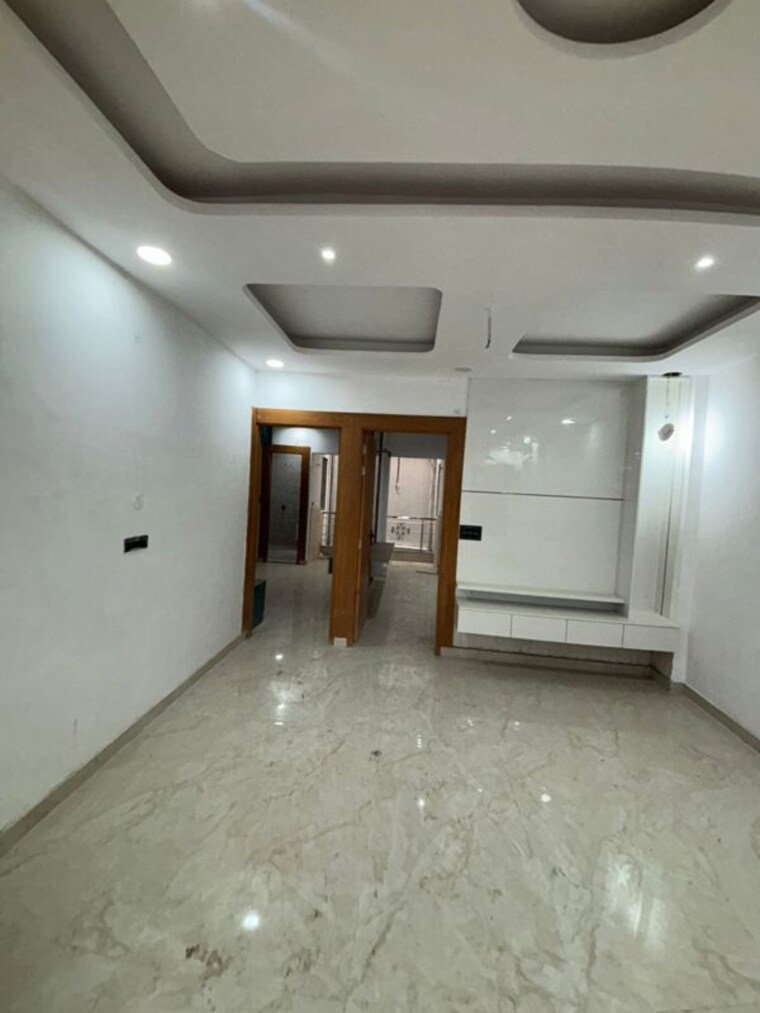 Room, sector 28 3 Bedroom 2000 Sq.Ft. Builder Floor In Sector 28 Faridabad 10329446