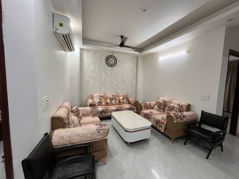 Living Room, sushant-lok-3 3 Bedroom 186 Sq.Yd. Builder Floor In Sector 57 Gurgaon 10329471