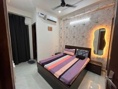 3 BHK Builder Floor For Sale in Sushant Lok 3
