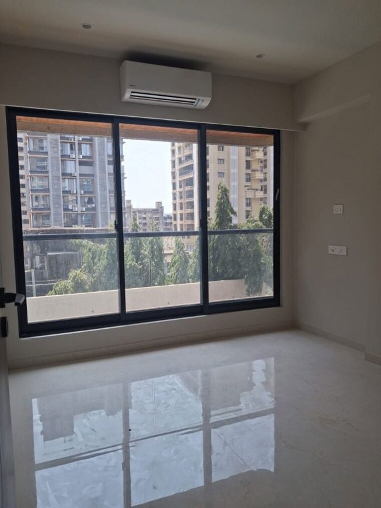 Room, santacruz west 2 Bedroom 700 Sq.Ft. Apartment In Santacruz West Mumbai 10329488