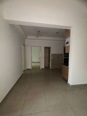 Room in 2.5 BHK Apartment at Gaur City 2 - 16th Avenue, Sector 16c Greater Noida – for Sale