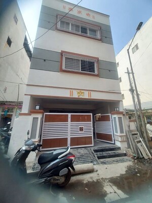 Pg For Rent in Gokhalenagar