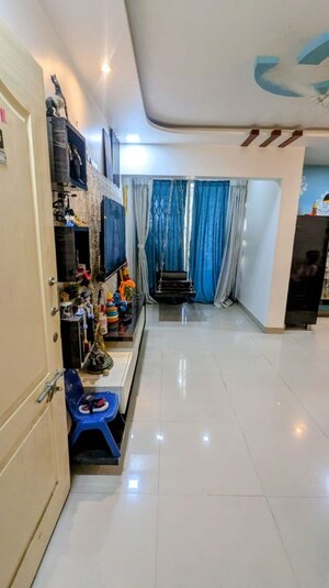 Team Area in 2 BHK Apartment at Anand Green Crest, Hadapsar – for Rent