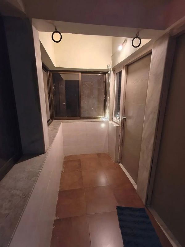 2 BHK + Pooja Room Apartment For Rent in Khar West