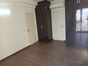 Building Lobby in 3 BHK Apartment at M3M Ikonic, Sector 68 – for Rent