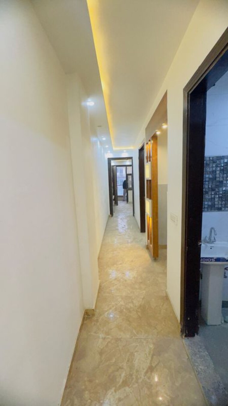 undefined, dwarka mor 3 Bedroom 900 Sq.Ft. Builder Floor In Dwarka Mor Delhi 10329576