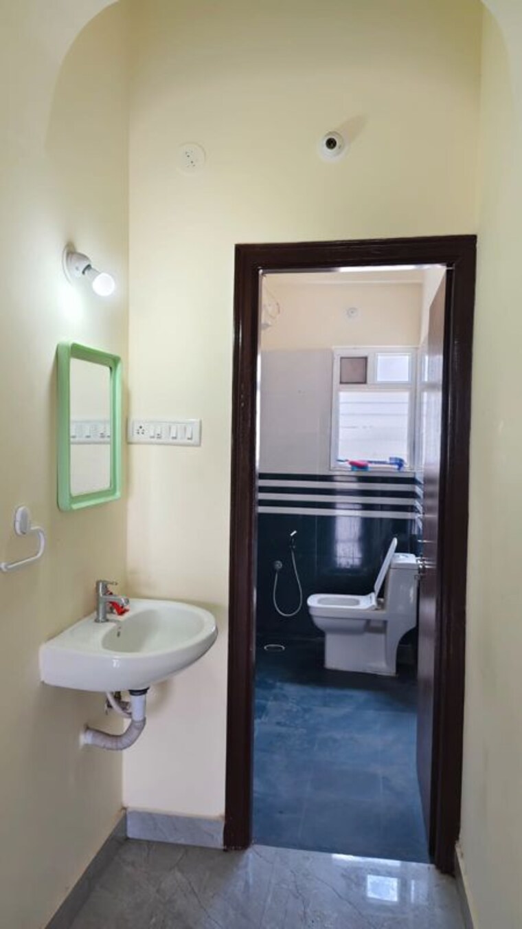 Bathroom, begumpet 1 Bedroom 580 Sq.Ft. Apartment In Begumpet Hyderabad 10329575