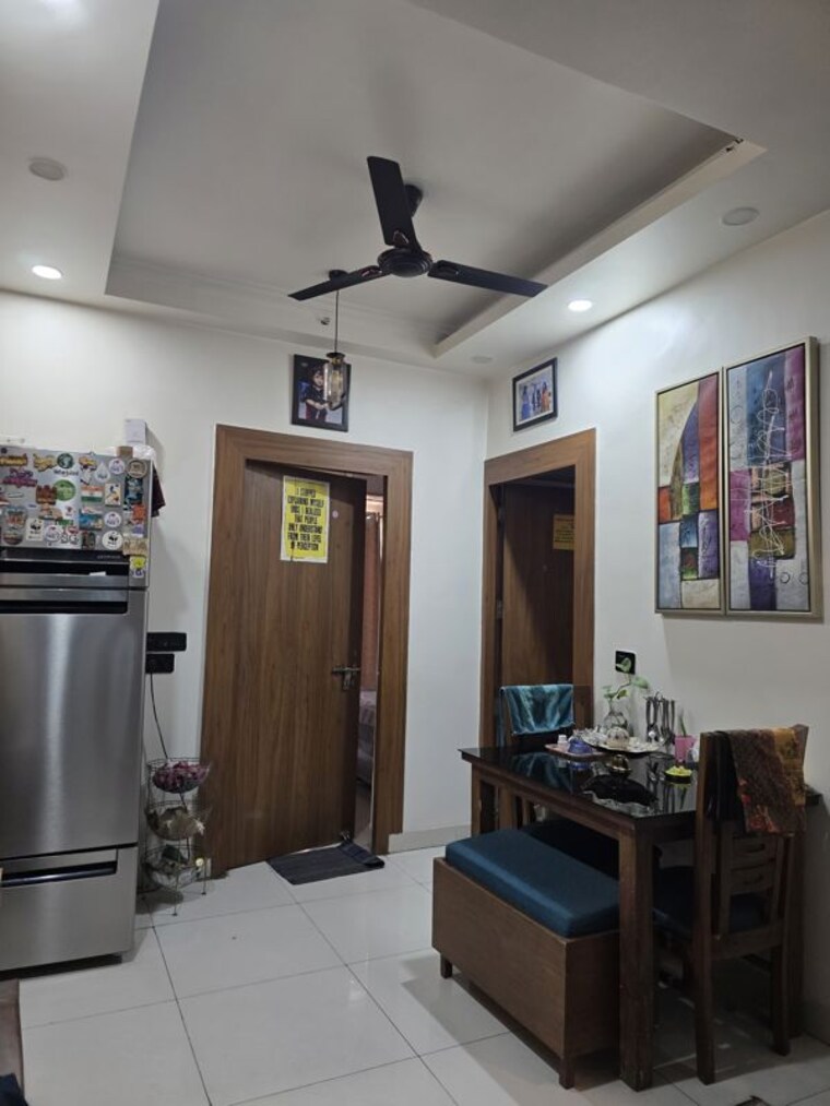 Living Room, emenox-la-solara 2 Bedroom 1000 Sq.Ft. Apartment In Sector 16 Greater Noida Greater Noida 10329596