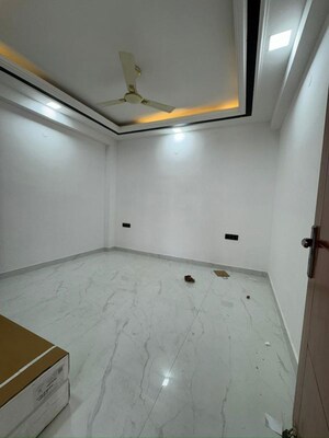 Bedroom in 2 BHK Builder Floor at Chattarpur – for Rent