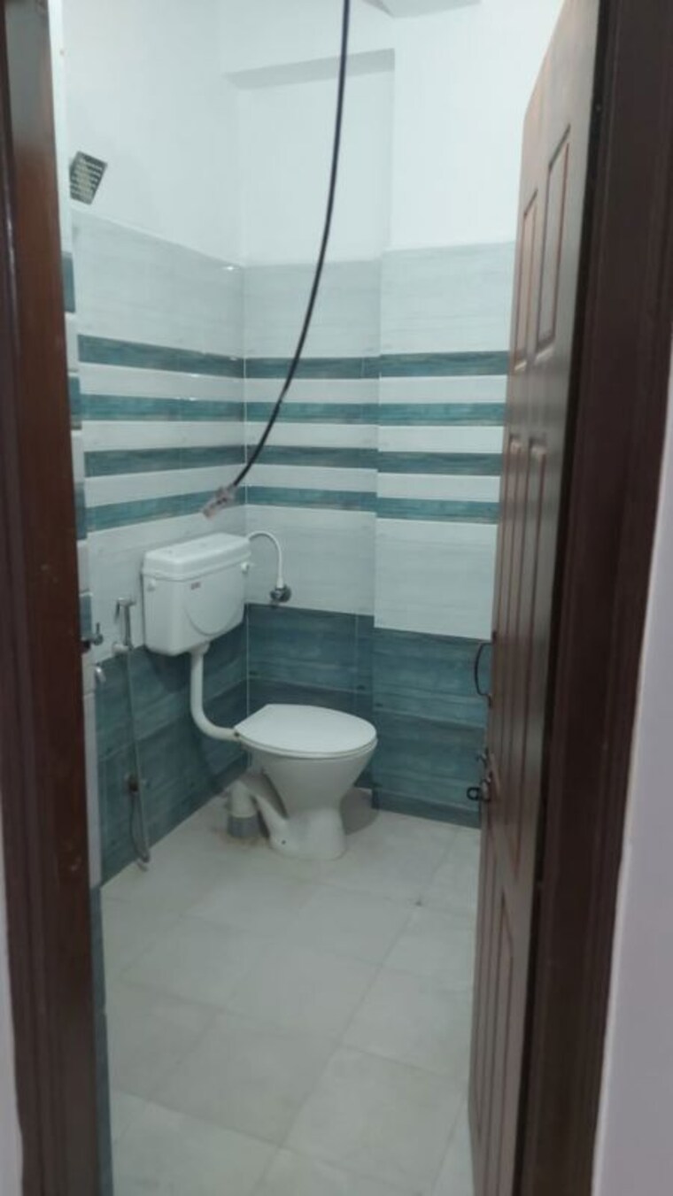 Bathroom, begumpet 1 RK 310 Sq.Ft. Builder Floor In Begumpet Hyderabad 10329606
