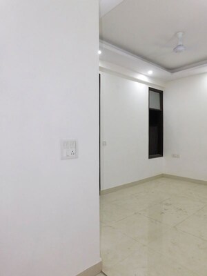 Room in 1 BHK Builder Floor at Chattarpur – for Rent