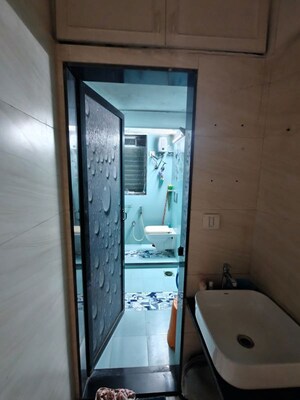 Furnished Amenities in 1 BHK Apartment at Paschim Apartments, Dadar West – for Rent