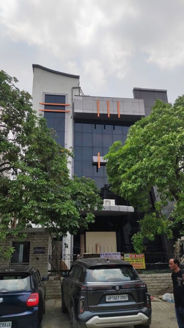 Exterior View, sector 63 Commercial Office Space 1800 Sq.Ft. In Sector 63 Noida 10329680