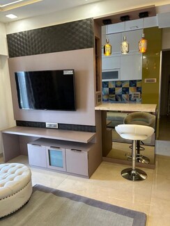 1 BHK + Store Room Apartment For Rent in Hiranandani Regent Hill