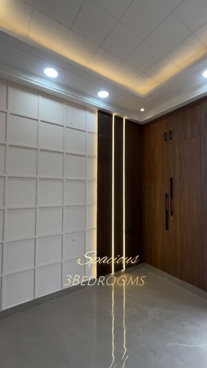 Furnished Amenities in 3 BHK Builder Floor at BPTP District 3, Sector 85 – for Sale