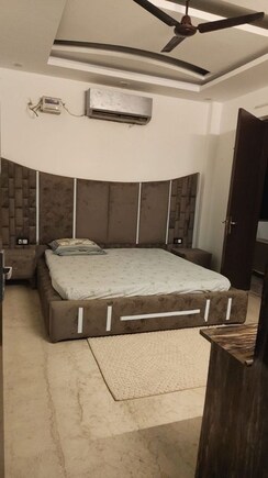 3 BHK Builder Floor For Rent in Sushant Lok I