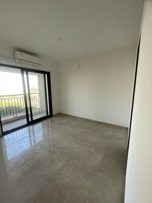 Room in 2 BHK Apartment at MICL Aaradhya Highpark Project 2 Of Phase 1, Mira Road – for Rent