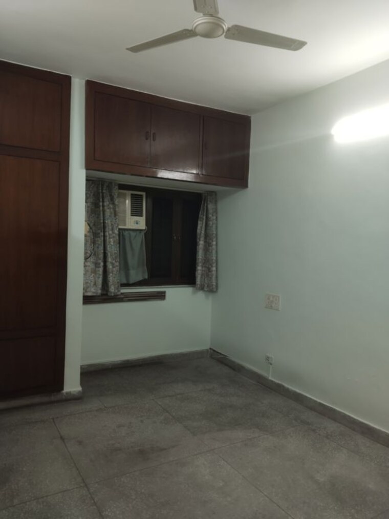 Room, sarita vihar 3 Bedroom 1900 Sq.Ft. Apartment In Sarita Vihar Delhi 10329735