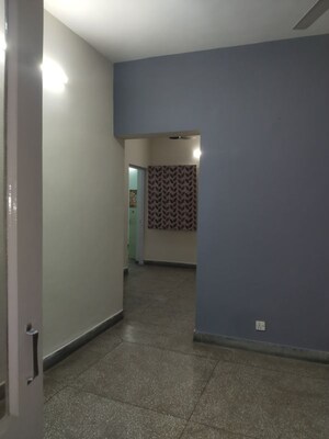 Room in 3 BHK Apartment at Sarita Vihar – for Rent