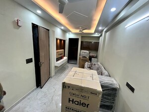 Team Area in 1 BHK Builder Floor at Sushant Lok I – for Rent