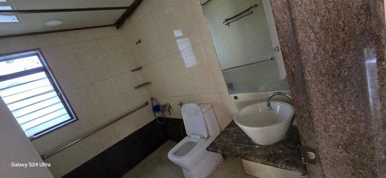 Bathroom, accolade-co-op-hsg-soc 3 Bedroom 1500 Sq.Ft. Apartment In Eastern Express Highway Thane 10329742