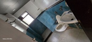 Bathroom in 3 BHK Apartment at Accolade Co Op Hsg Soc, Eastern Express Highway – for Sale