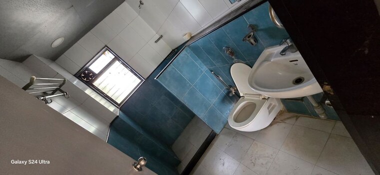 Bathroom, accolade-co-op-hsg-soc 3 Bedroom 1500 Sq.Ft. Apartment In Eastern Express Highway Thane 10329742