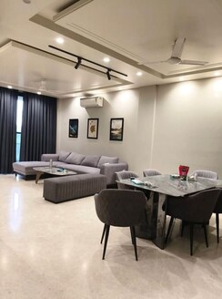 3 BHK + Pooja Room Builder Floor For Rent in Sushant Lok III