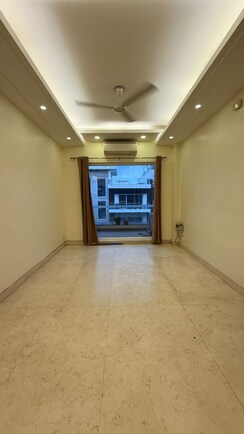3 BHK + Servant Room Builder Floor For Rent in Sushant Lok I