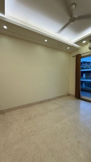 Bedroom in 3 BHK Builder Floor at Sushant Lok I – for Rent