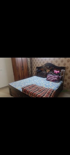 Bedroom in 2.5 BHK Apartment at Supertech Cape Town, Sector 74 – for Rent