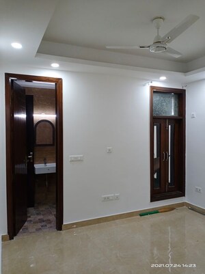 Room in 3 BHK Builder Floor at Nangal Dewat – for Rent